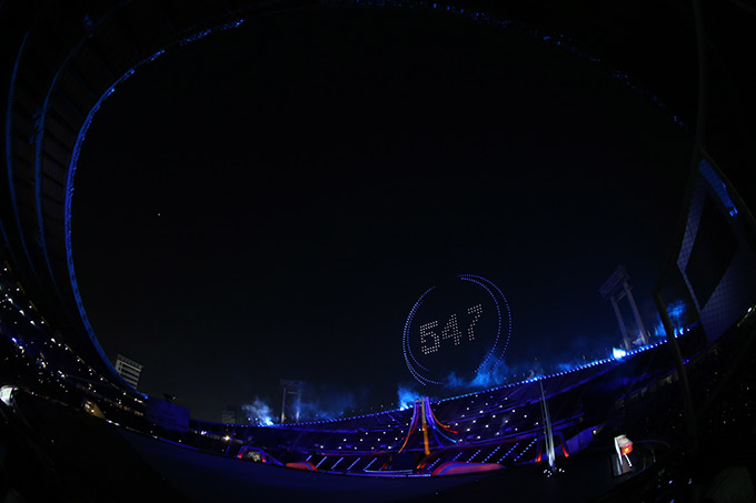 Hệ thống ánh sáng sai số liệu huy chương tại lễ khai mạc