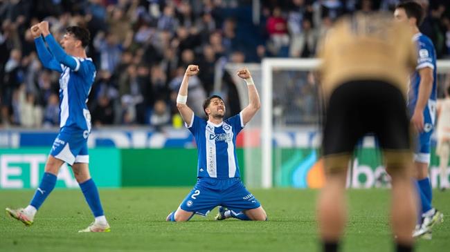 Nhận định Alaves vs Real Madrid (3h00 ngày 1512) Mệnh lệnh phải thắng 1 Alaves vừa đánh bại Real Sociedad ở La Liga.