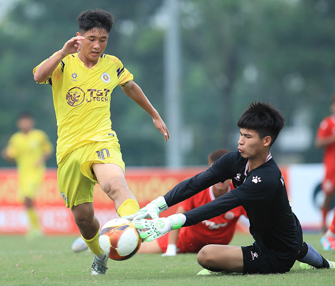 Mạnh Quân là sản phẩm triển vọng tiếp theo của lò đào tạo Hà Nội Cầu thủ trẻ Trần Mạnh Quân phát triển dưới sự đào tạo bài bản