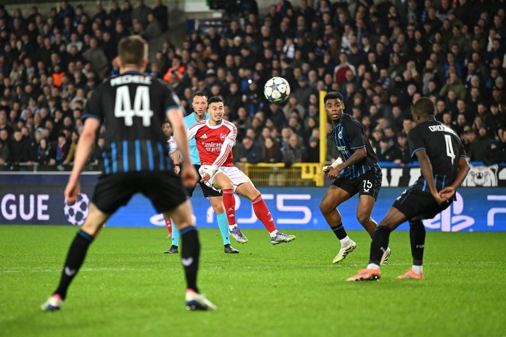 club_brugge_kv_v_arsenal_fc_-_ue (1) Martinelli ghi bàn đẹp